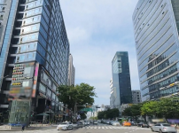 서울시 접근성 좋은 럭셔리한 시설의 자동차전시장 임대